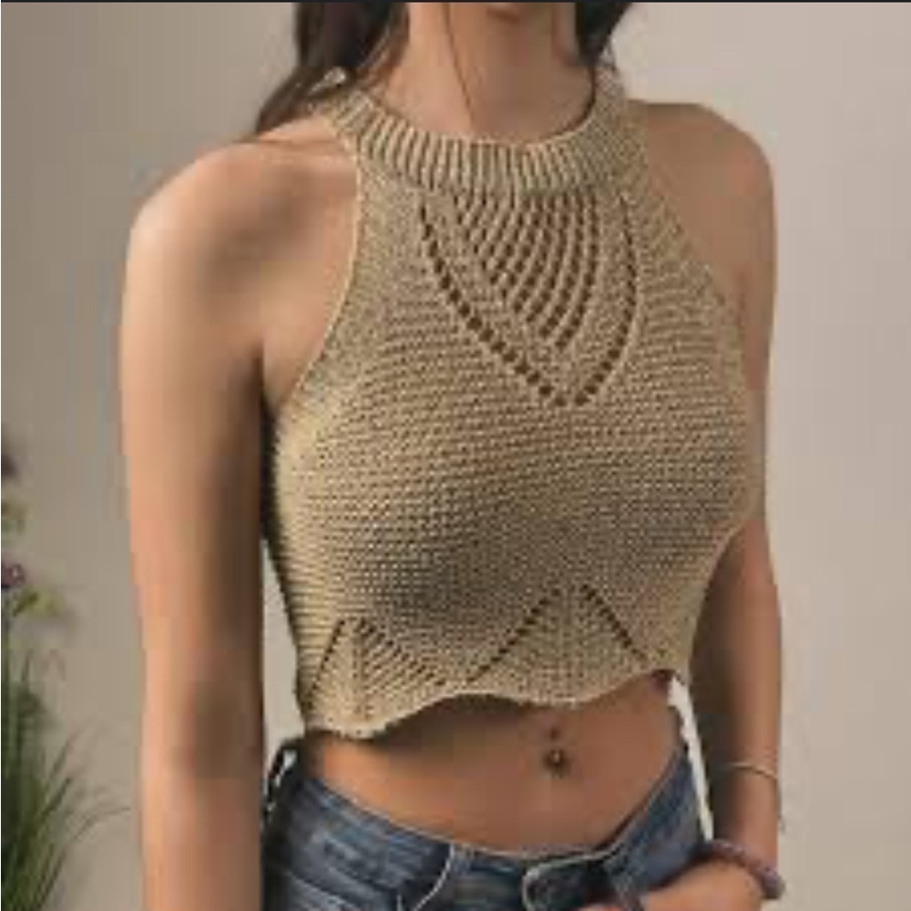 NWT Metallic Halter Neck knit crop top Size Small - Picture 2 of 8